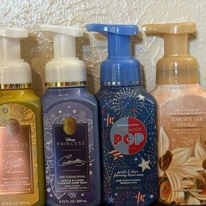 Bath & Body Works Foaming Hand Soap Bundle